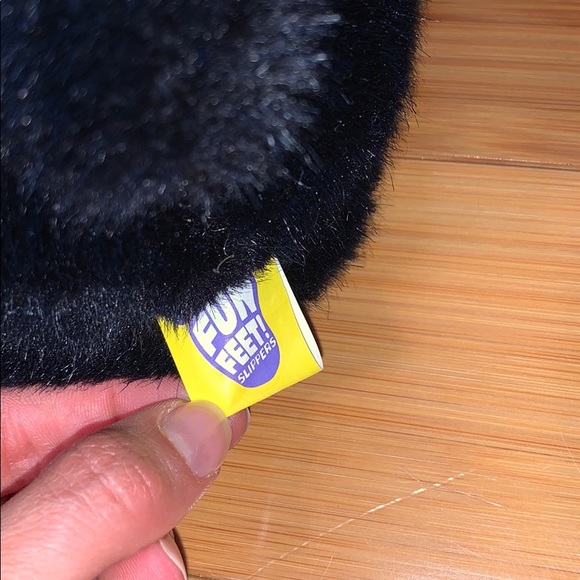 Bear slippers - Picture 2 of 3